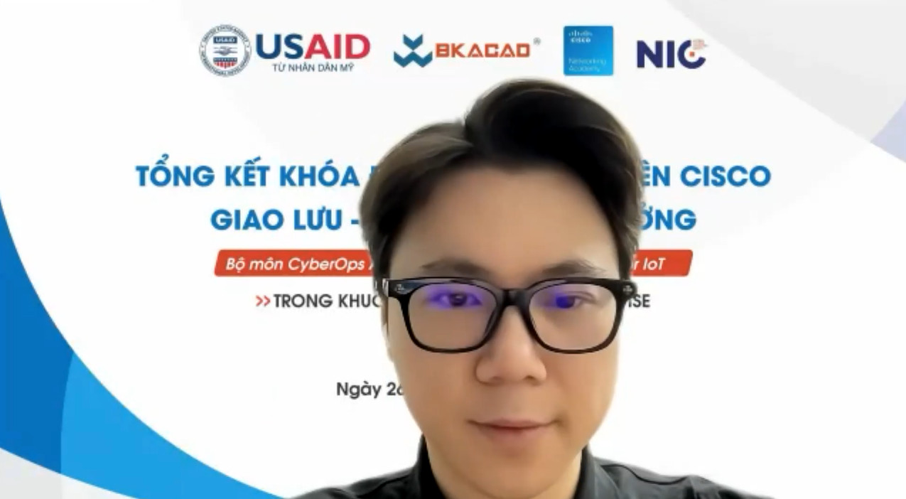 Giang vien lap trinh - nguyen ngoc tan- truong bo mon lap trinh tai bkacad